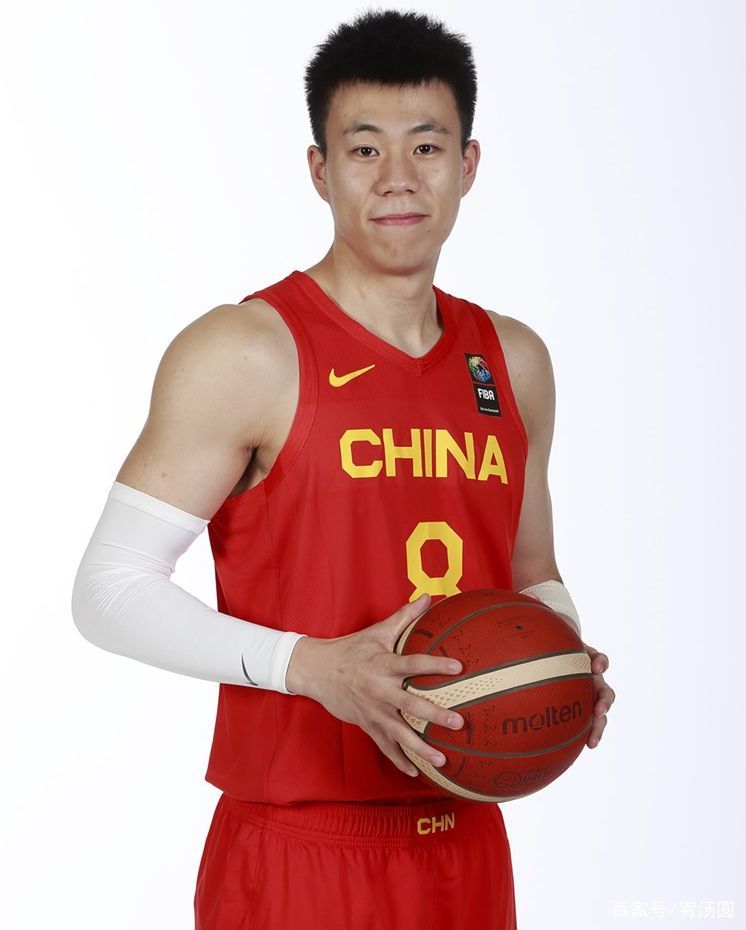 包含澳门男篮锋线实力雄厚，冲击年度总冠军的词条