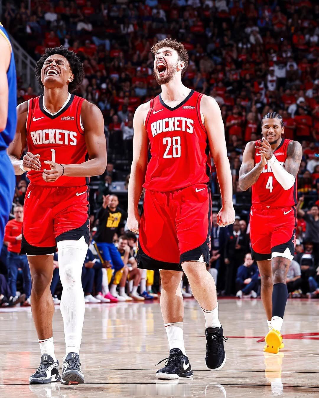 关于76人险胜爵士，布拉德利爆发神勇的信息