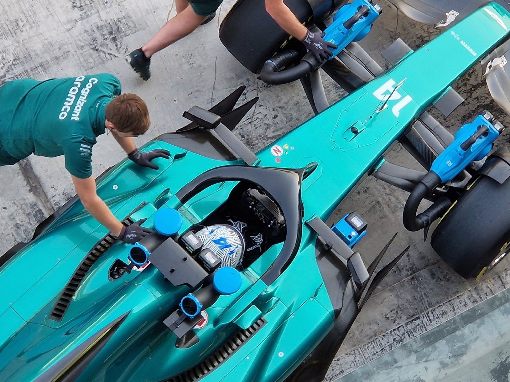 哈斯车队绝杀阿斯顿马丁,阿隆索扛起全队的简单介绍 哈斯车队绝杀阿斯顿马丁,阿隆索扛起全队的简单介绍