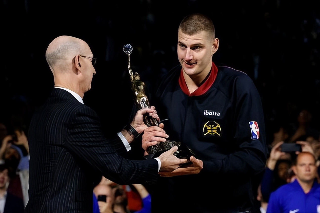 波兰男篮逆转公牛，约基奇送出助攻