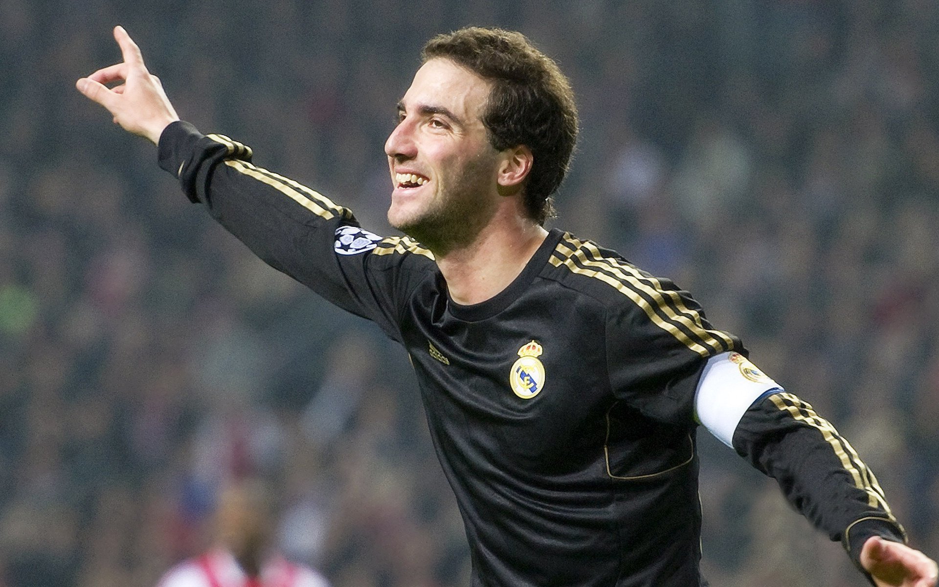 南征北战，利物浦横扫智利，穆勒带队破局取胜