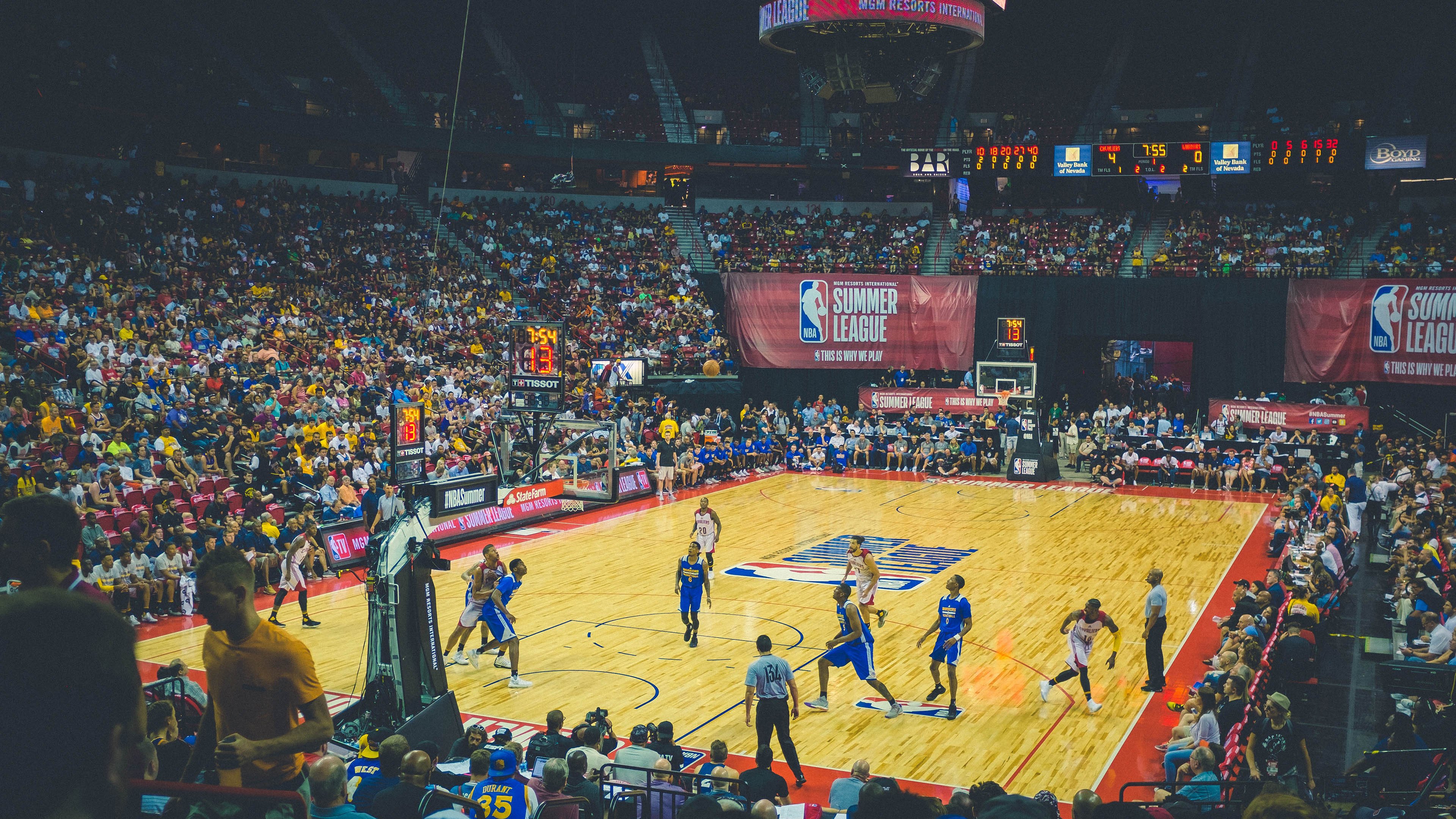 羽坛新篇，印尼队轻取法国队，陈雨菲状态火热预示奥运格局生变